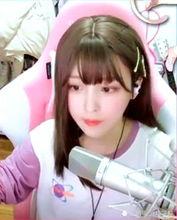 韩国女主播抹油视频,网友热议网络红人新话题